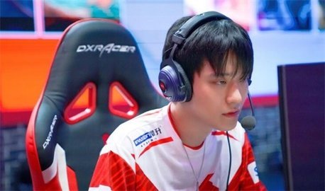 LPL夏季赛7月30日比赛选手首发名单，Mystic状态回升首发出战