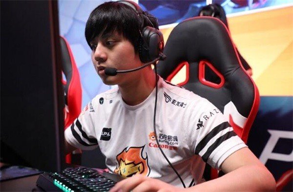 LPL夏季赛8月5日LNG对阵V5，OMG对阵SN比赛首发名单